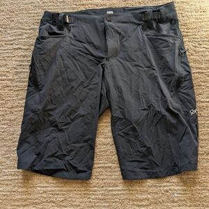 Rapha Men’s Trail Shorts – XL – Black – Adjustable Waist – Performance Cycling /